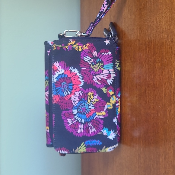 Vera Bradley RFID 3-in-1 Crossbody - Midnight Wildflowers - Picture 2 of 2